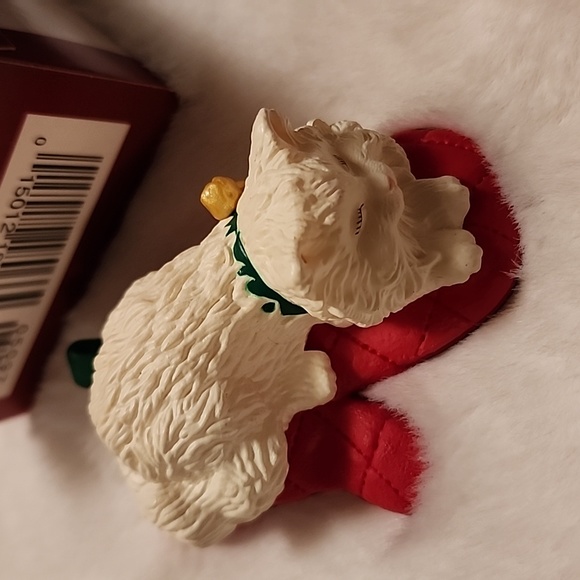 HALLMARK KEEPSAKE ORNAMENTS  * ( 3 TOTAL  ) - Picture 3 of 9